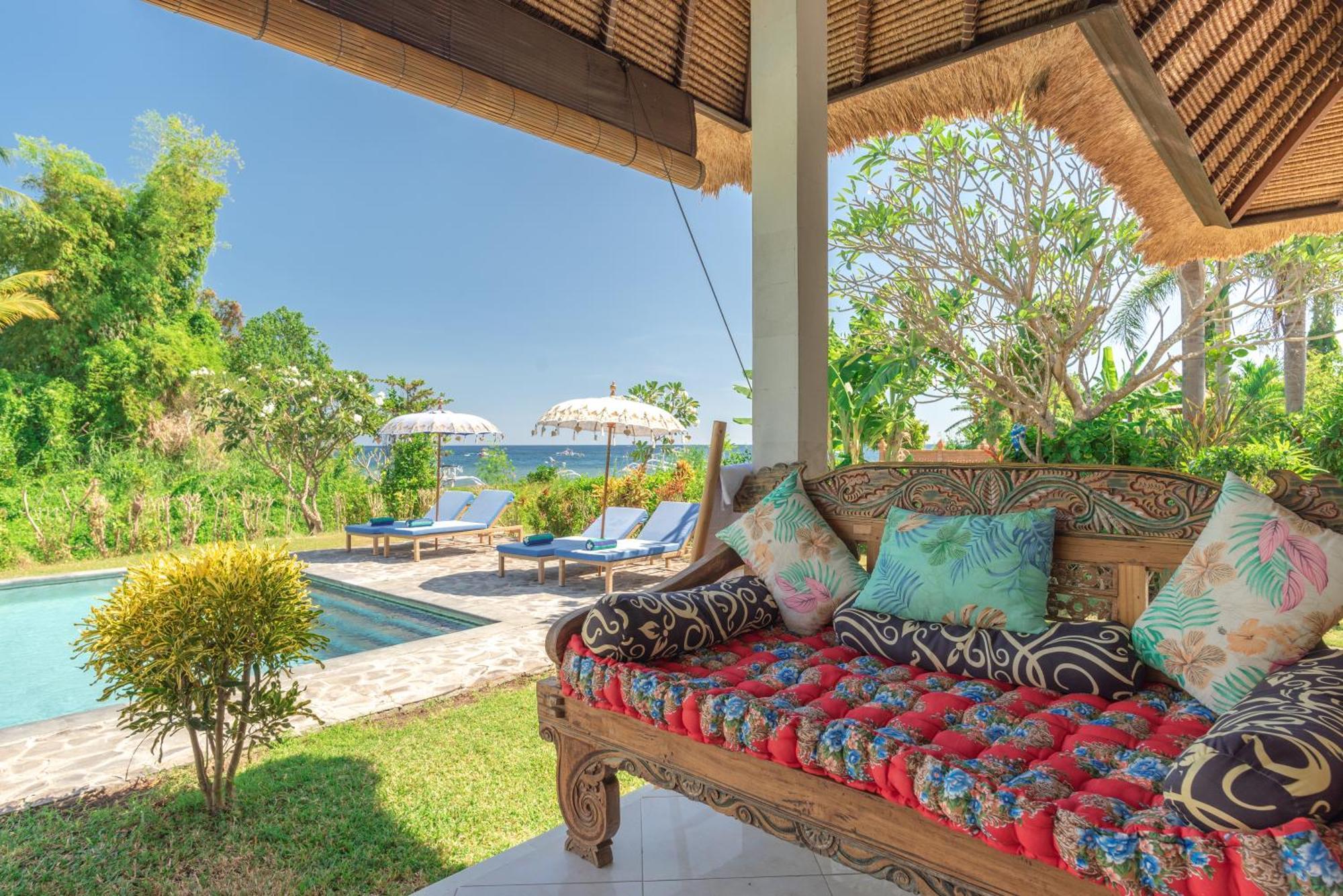 Absolute Beach Front Villa Umeanyar Buitenkant foto