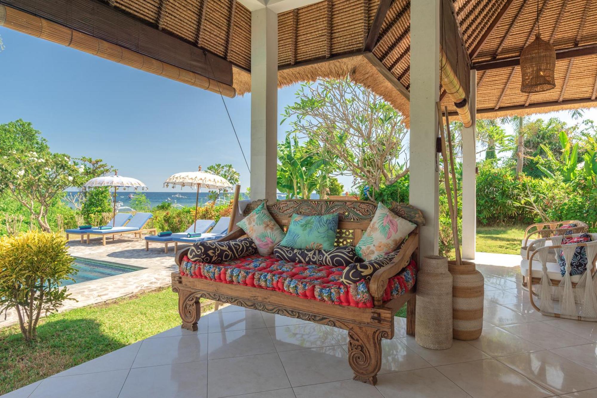 Absolute Beach Front Villa Umeanyar Buitenkant foto