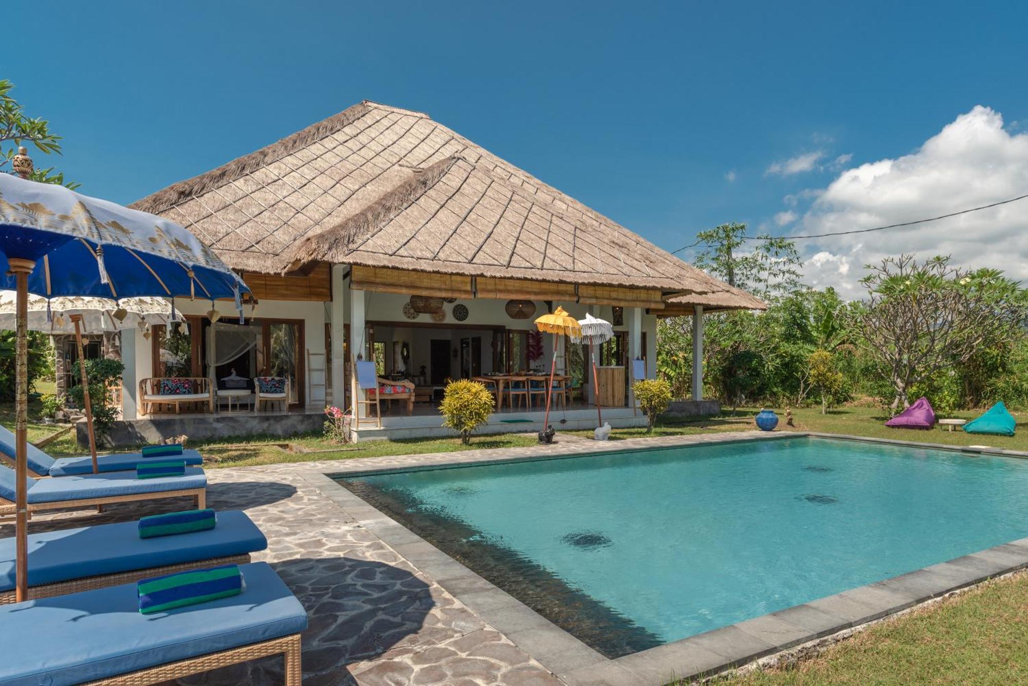 Absolute Beach Front Villa Umeanyar Buitenkant foto