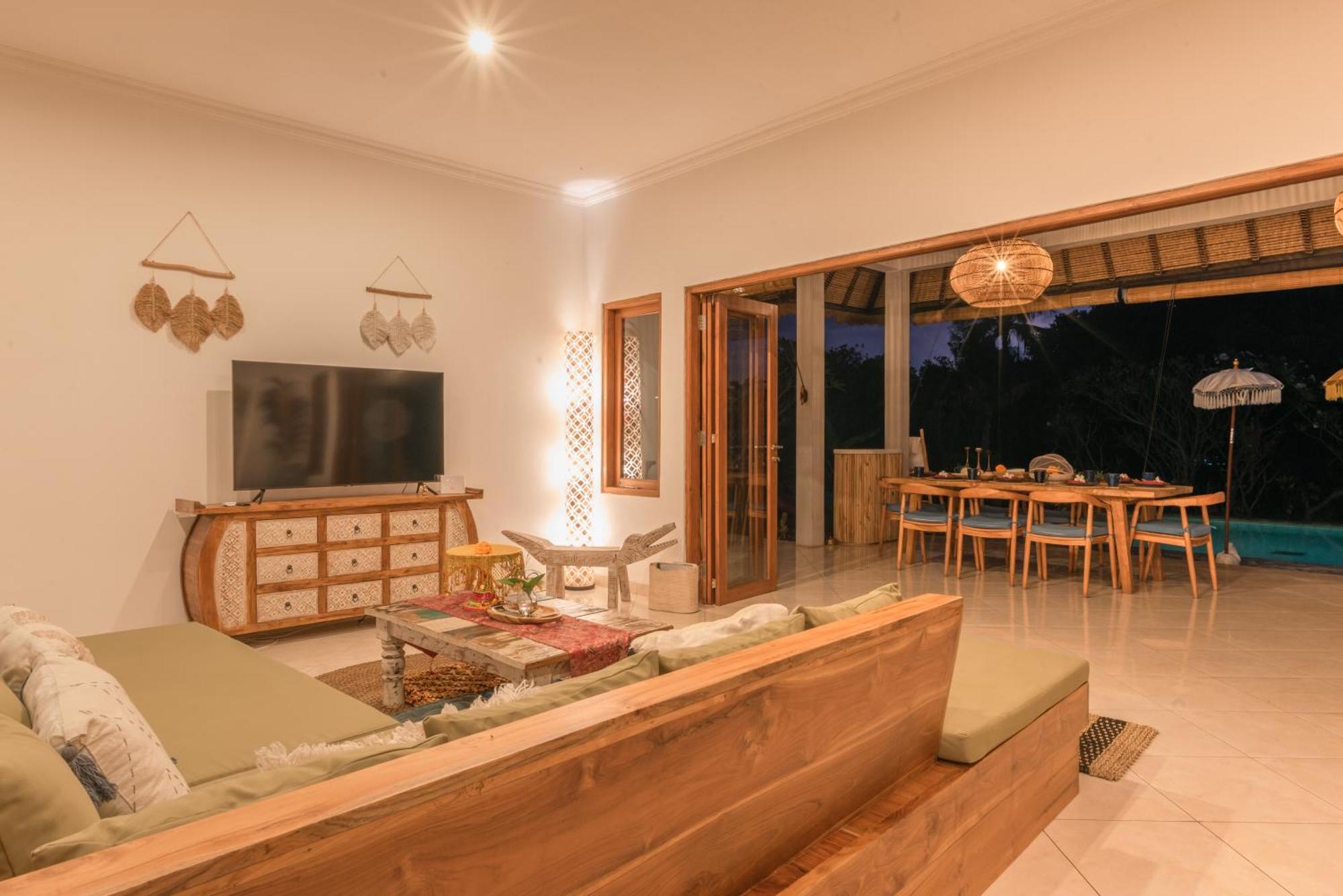 Absolute Beach Front Villa Umeanyar Buitenkant foto